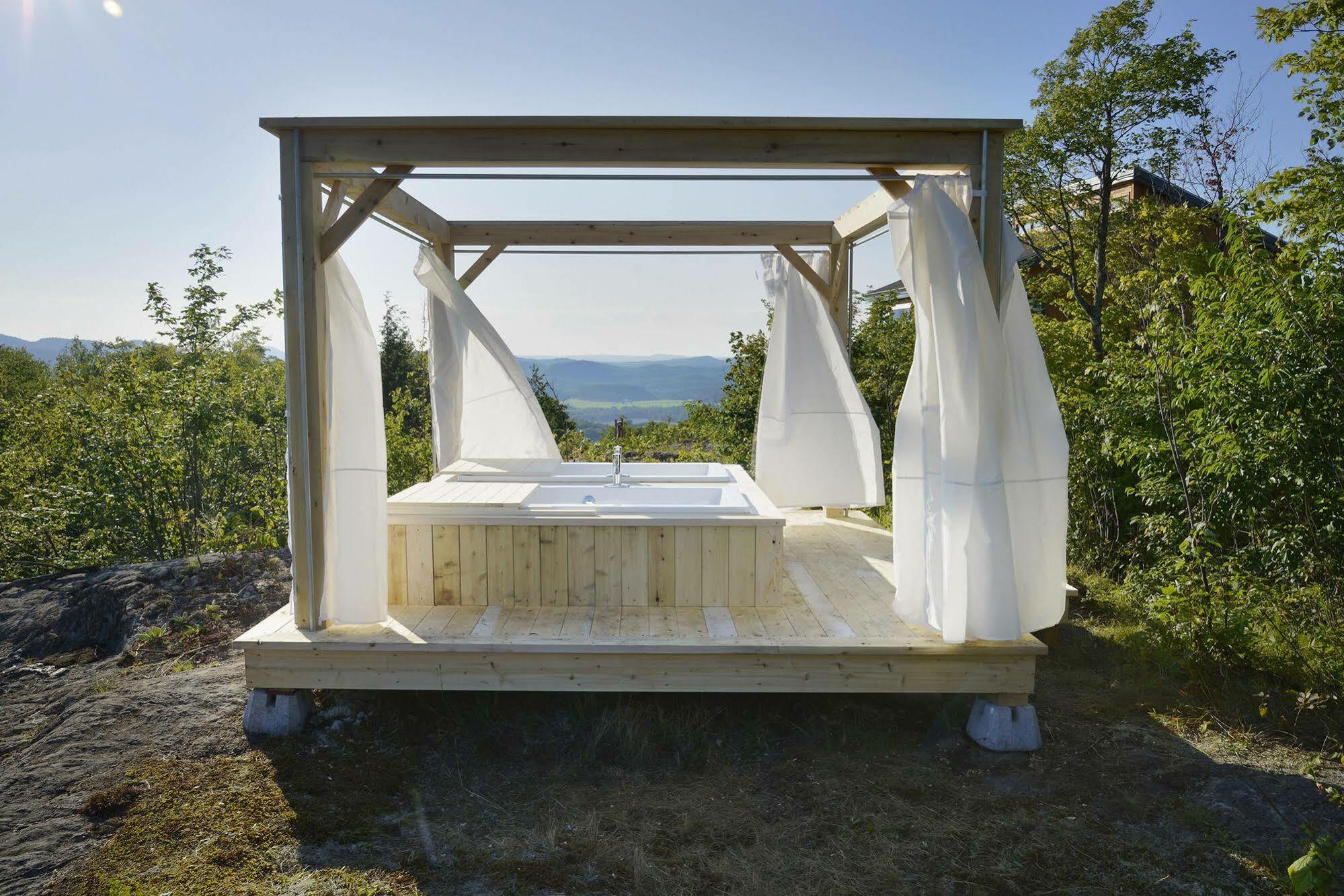 Eco Spa Highland Grenville-Sur-La-Rouge Dış mekan fotoğraf